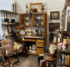 Antiques: Handbag market continues to thrive